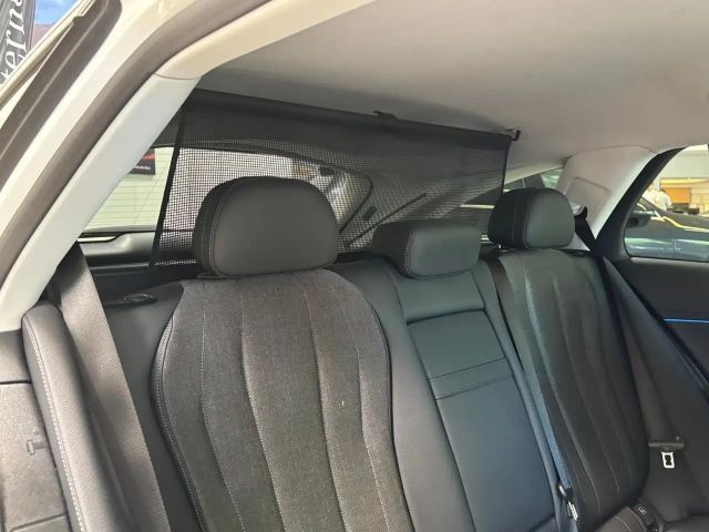 Mercedes-Benz E 220 AVANTGARDE E 220 d Estate