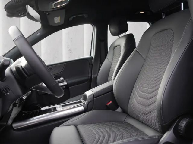 Mercedes-Benz B 180 Progressive