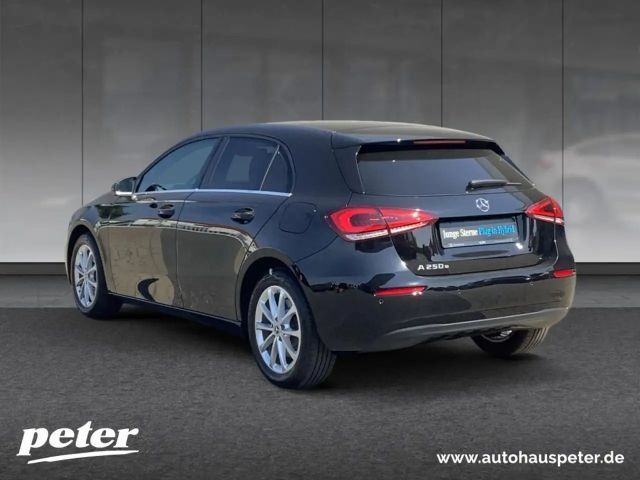 Mercedes-Benz A 250 A 250 e Style