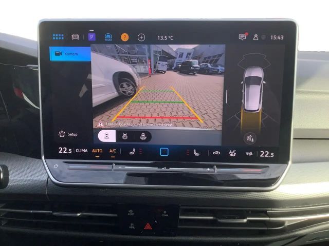 Volkswagen Golf 1.5 eTSI DSG Style