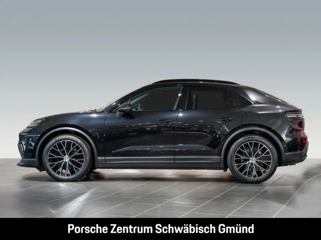 Porsche Macan 4