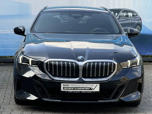 BMW 540 540d M-Sport Touring xDrive