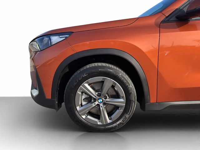 BMW X1 xDrive23i Navi AdapLED Parking Assistant Shz Navi