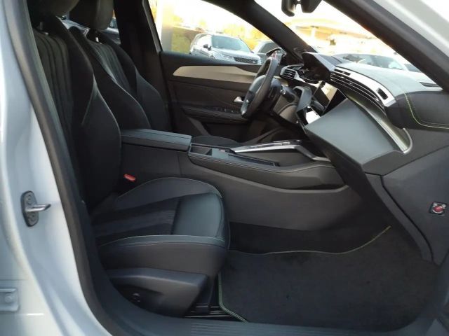 Peugeot 408 GT-Line Hybrid Premium