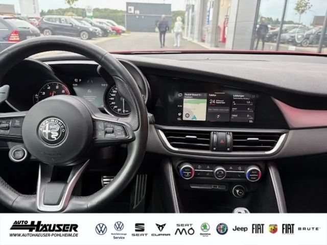 Alfa Romeo Giulia AT8 Q4 Turbo Veloce