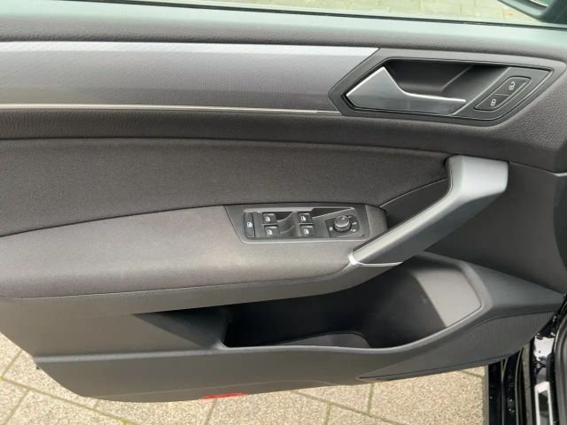 Volkswagen Touran 1.5 TSI DSG