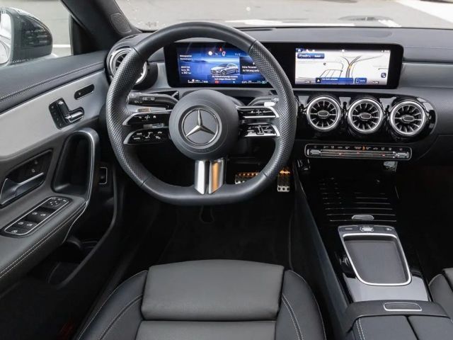 Mercedes-Benz CLA 180 Shooting Brake