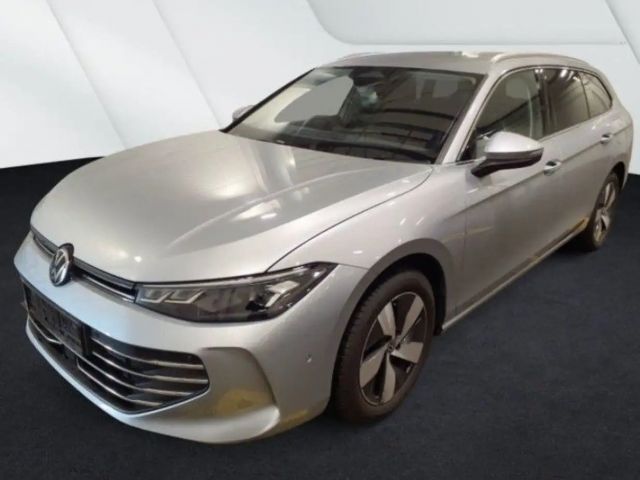 Volkswagen Passat 1.5 eTSI Business DSG Variant