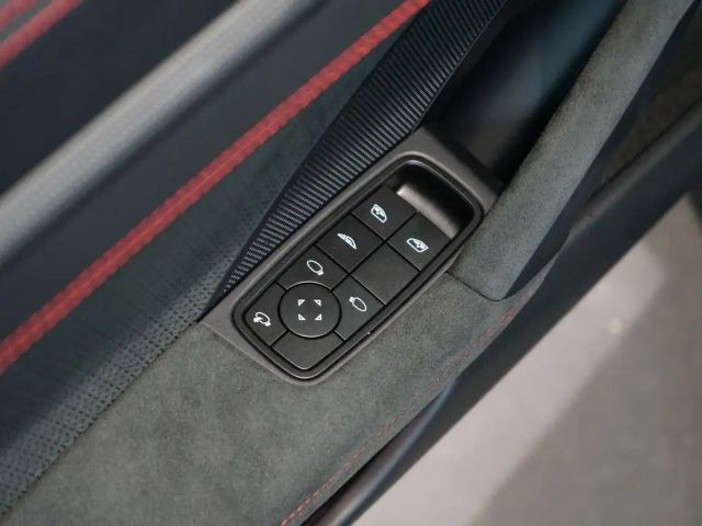 Porsche 992 Cabrio Carrera GTS