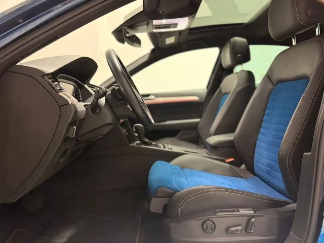 Volkswagen Passat Elegance Elegance