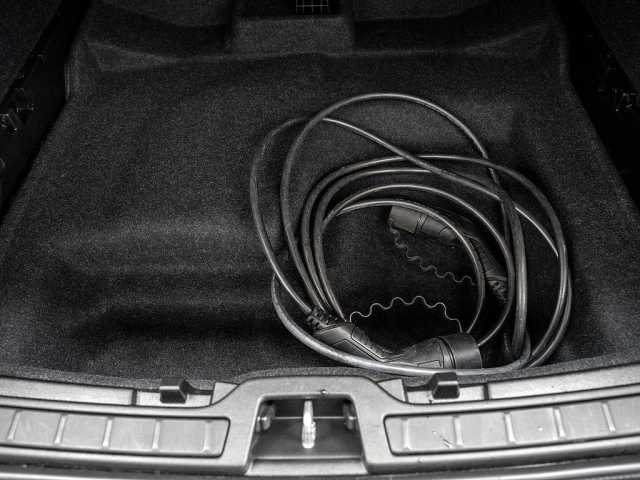 Volvo XC40 Core Recharge