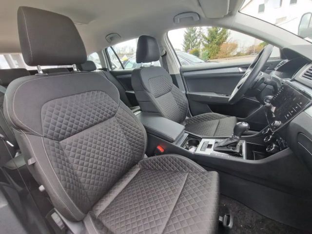 Skoda Superb 1.4 TSI Ambition Combi iV