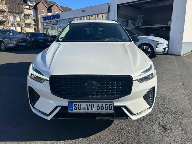 Volvo XC60 AWD Dark Plus