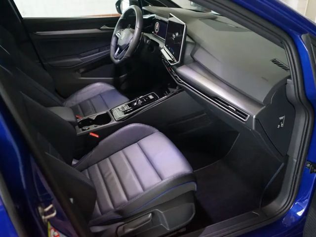 Volkswagen Golf 2.0 TSI Golf VIII Variant