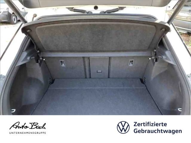 Volkswagen T-Roc 1.5 TSI DSG R-Line