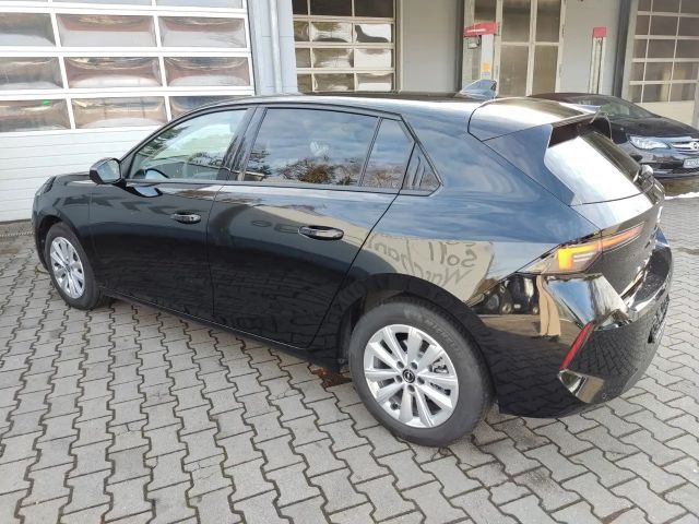 Opel Astra 1.2 Turbo Enjoy Turbo