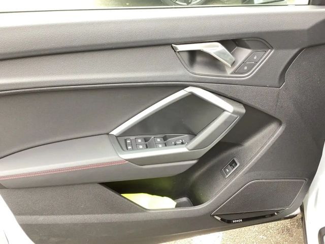 Audi Q3 35 TFSI S-Line