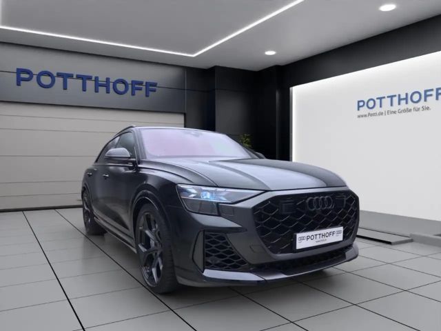 Audi RS Q8 Performance Quattro
