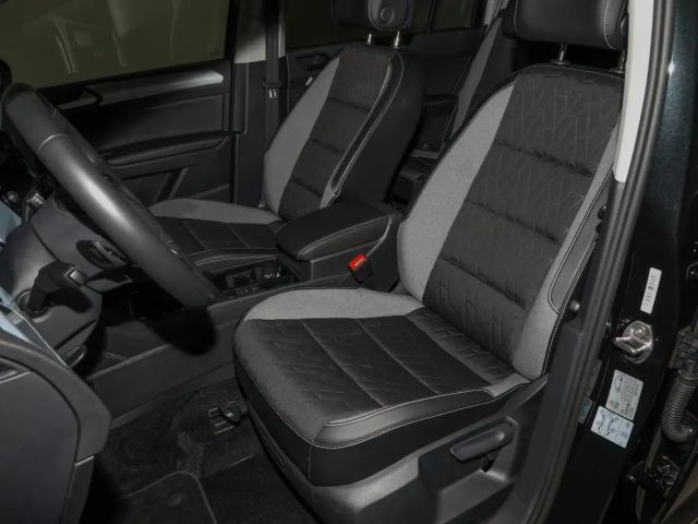 Volkswagen Touran 1.5 TSI DSG