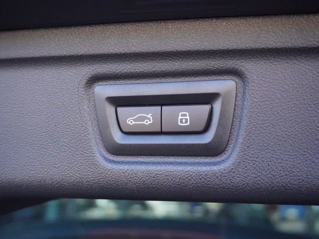 BMW 320 320d M-Sport Touring xDrive