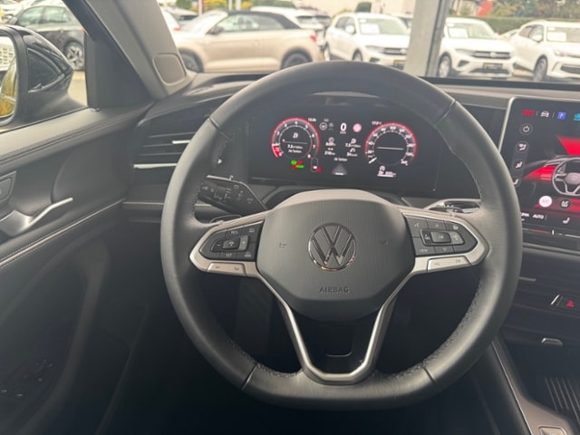 Volkswagen Passat 1.5 eTSI DSG Variant