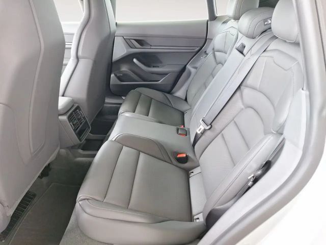 Porsche Taycan 4S Cross Turismo