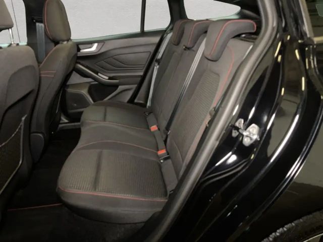 Ford Focus EcoBoost ST Line Wagon