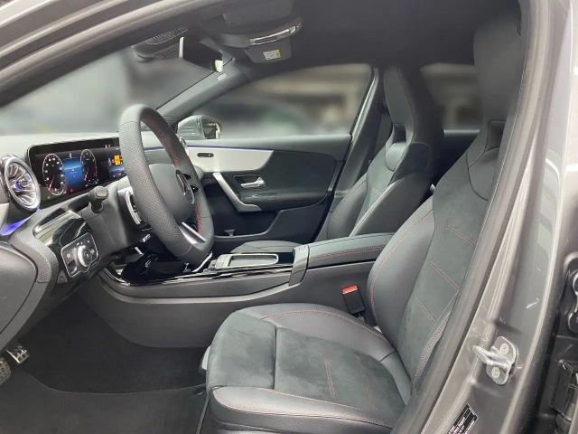 Mercedes-Benz A 200 AMG Line