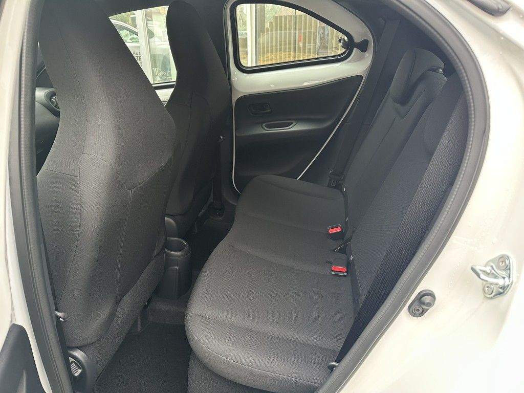 Toyota Aygo X 5-deurs Basis