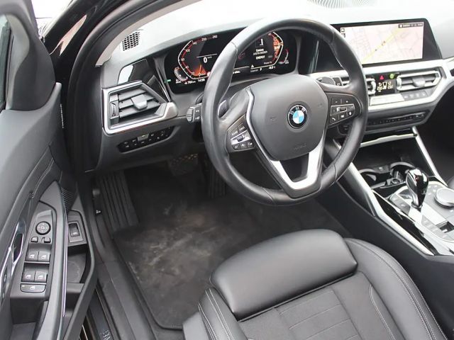 BMW 320 320d Sport Line Touring xDrive