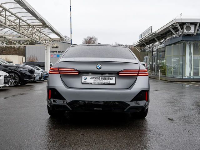 BMW 540 540d M-Sport Sedan xDrive