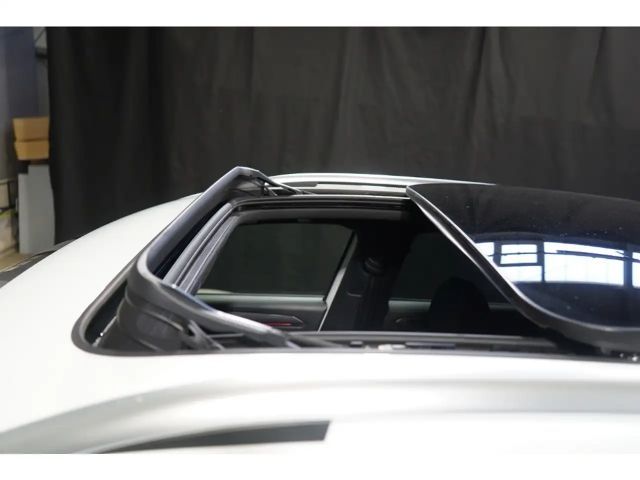 Volkswagen T-Roc 1.5 TSI R-Line Sport