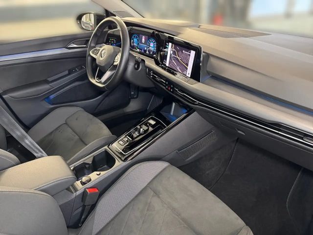 Volkswagen Golf 2.0 TDI DSG Style Variant