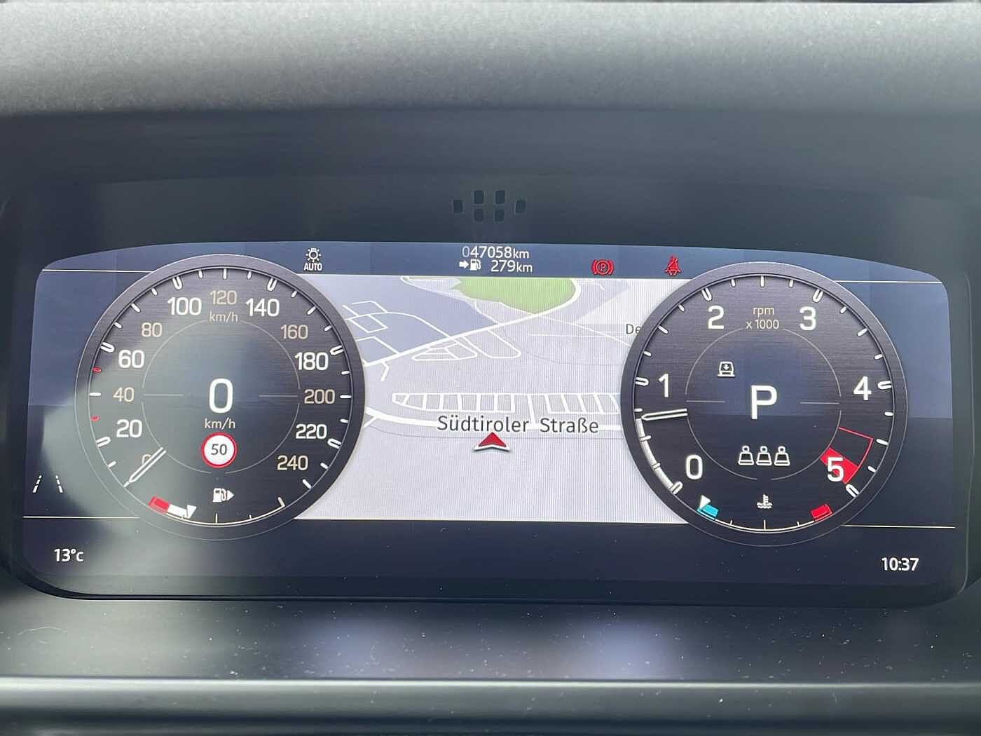 Land Rover Defender 110 S