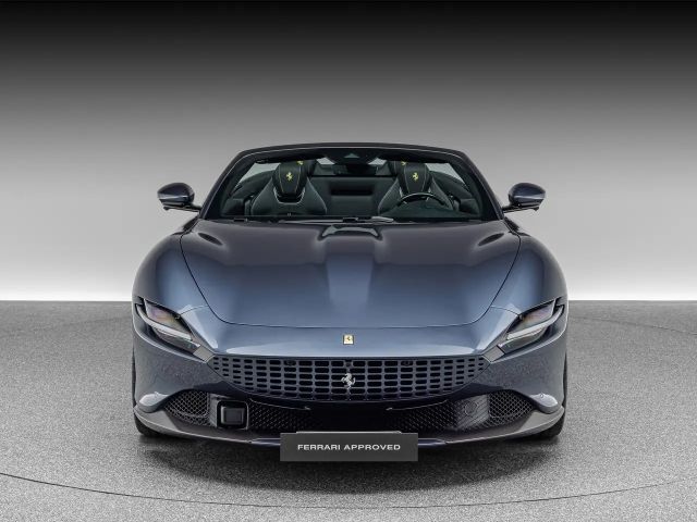 Ferrari Roma Spider