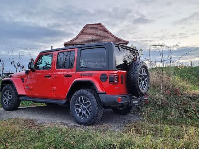 Jeep Wrangler 4xe Sahara