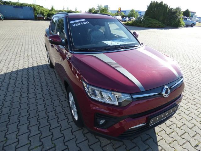 SsangYong Tivoli 2WD Quartz