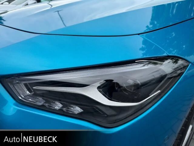 Mercedes-Benz CLA 200 AMG Line Shooting Brake