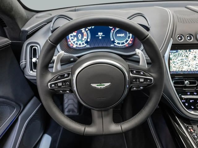 Aston Martin DBX Magnetic Silver Onyx Black