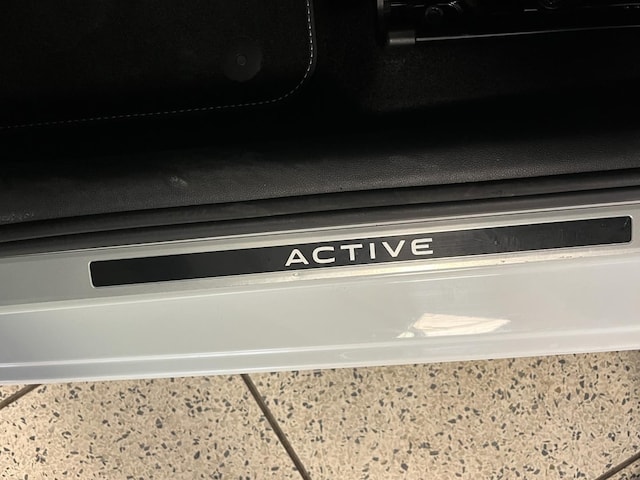 Volkswagen up! Move Move up!