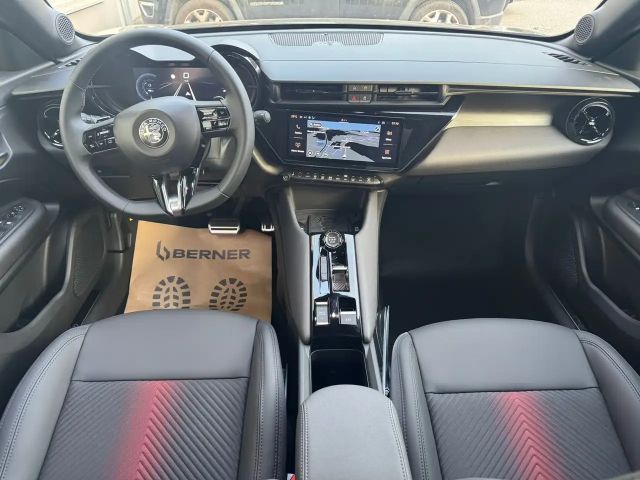 Alfa Romeo Junior Ibrida