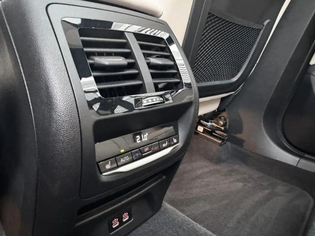 BMW X3 40d HUD ACC Kamera Laser PanoD.Lenkradh.20"