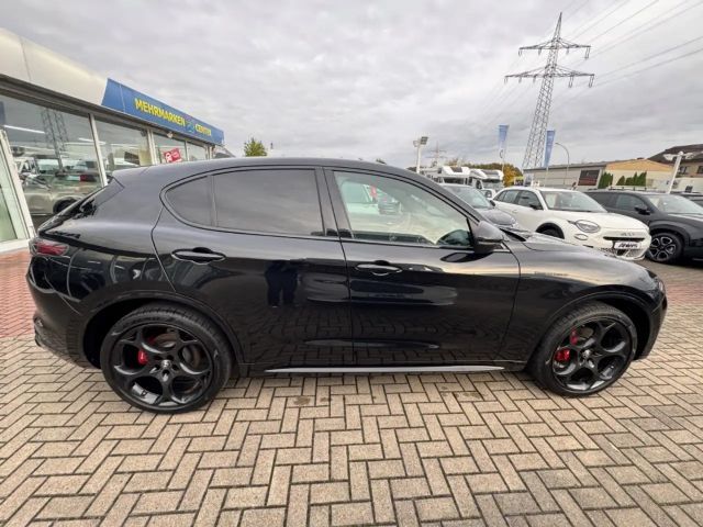 Alfa Romeo Stelvio Q4