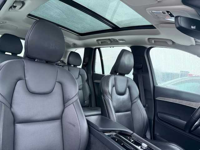 Volvo XC90 AWD Dark Plus