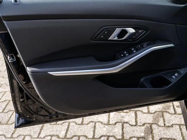 BMW 320 320d M-Sport