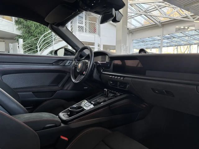 Porsche 992 4 Cabrio GTS
