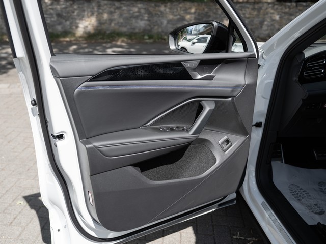 Volkswagen Tiguan 4Motion DSG R-Line Style