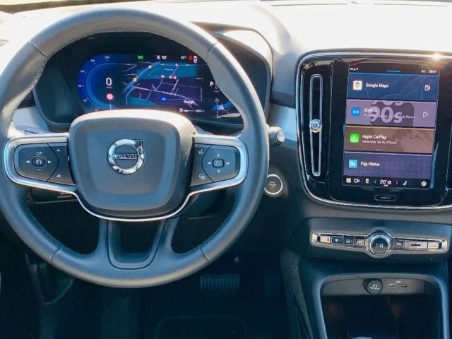 Volvo XC40 Dark Plus