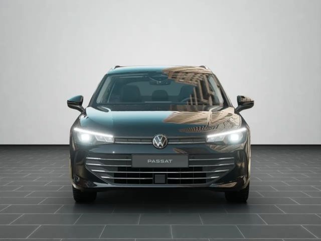 Volkswagen Passat 1.5 eTSI Business DSG Variant