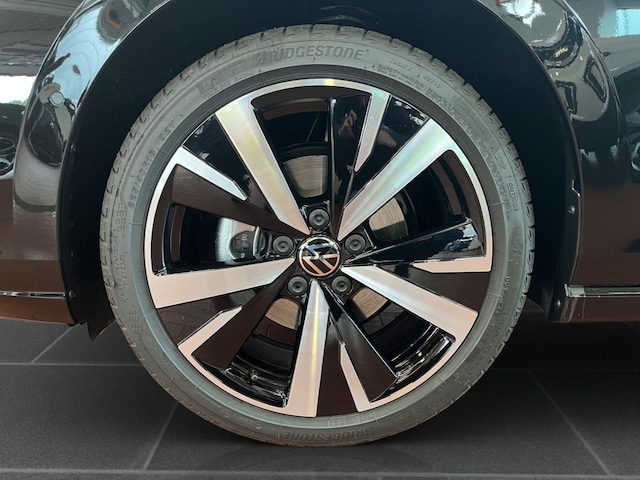 Volkswagen Golf DSG Style Variant